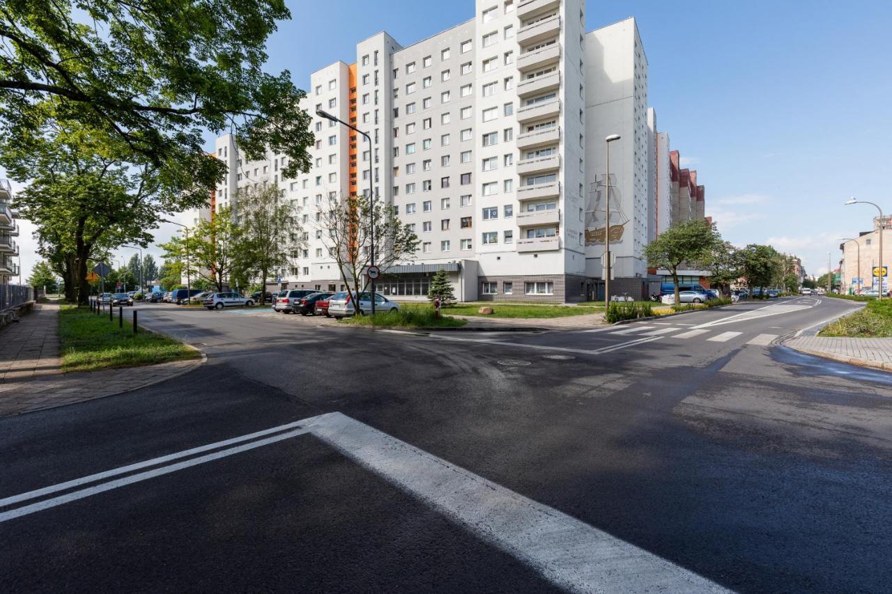Apartament Z Widokiem Na Port Swinoujscie By Noclegi Renters Eksteriør billede